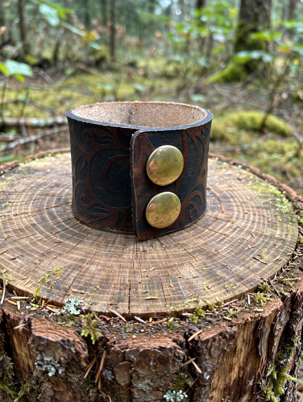 Handcrafted Leather Cuff Bracelet – Engraved